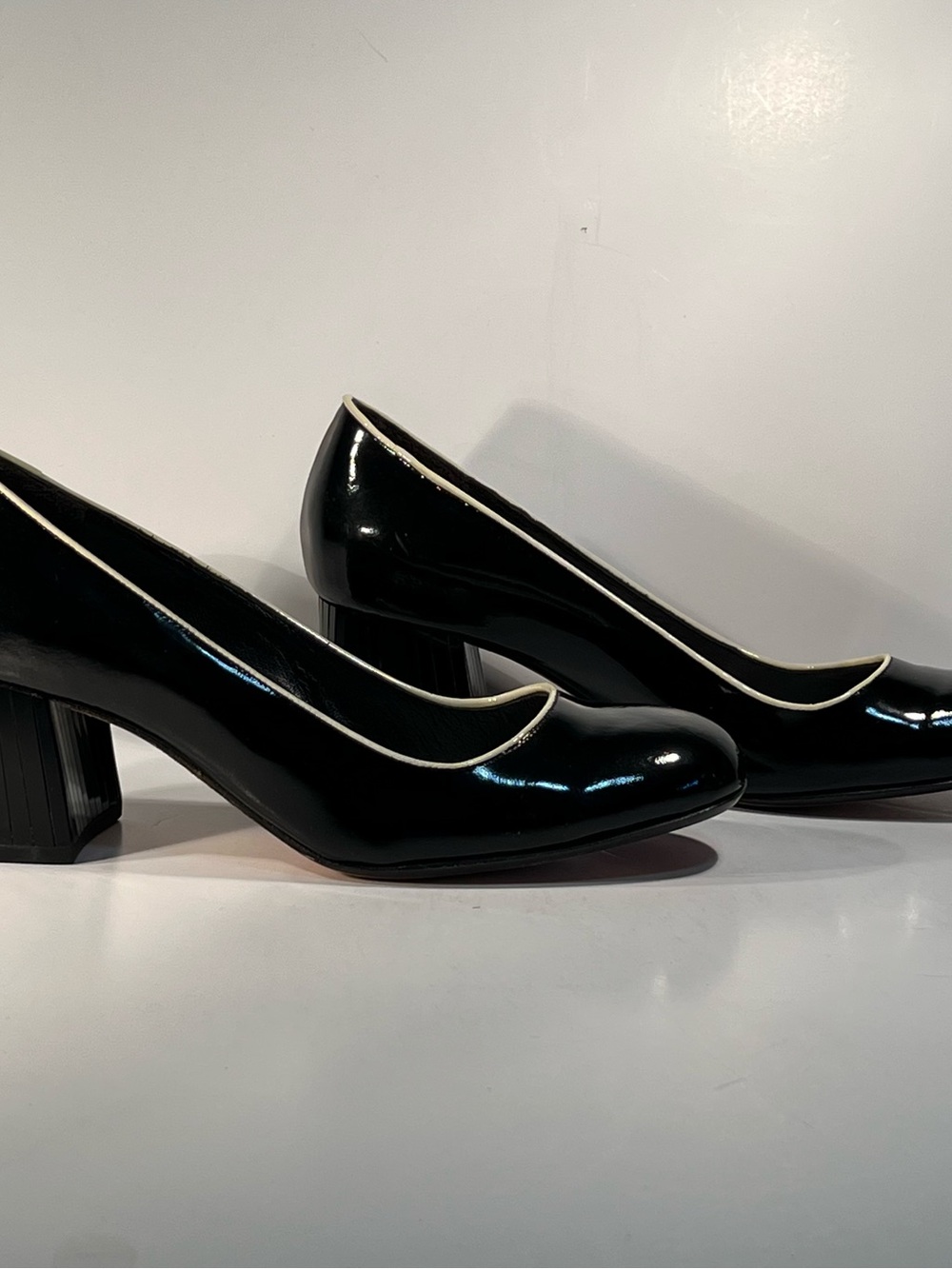 Sarah Chofakian Black Patent Leather Block-Heeled Pumps Hand-Crafted In Brazil